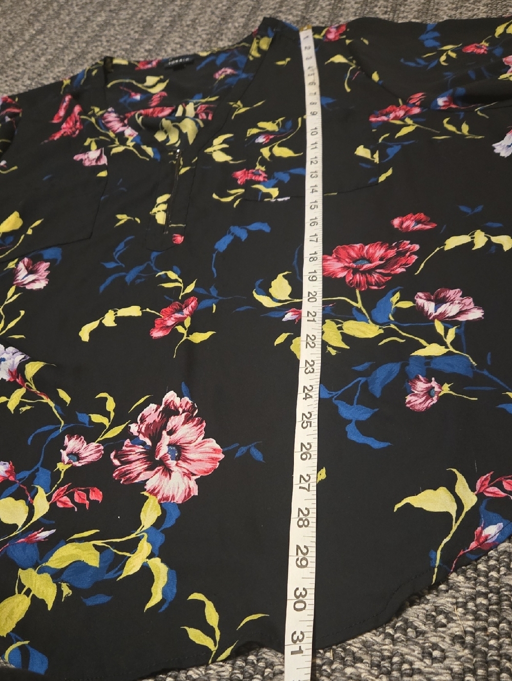Torrid Black With Floral Print 3/4 Sleeve Top Size 24 - Picture 9 of 10